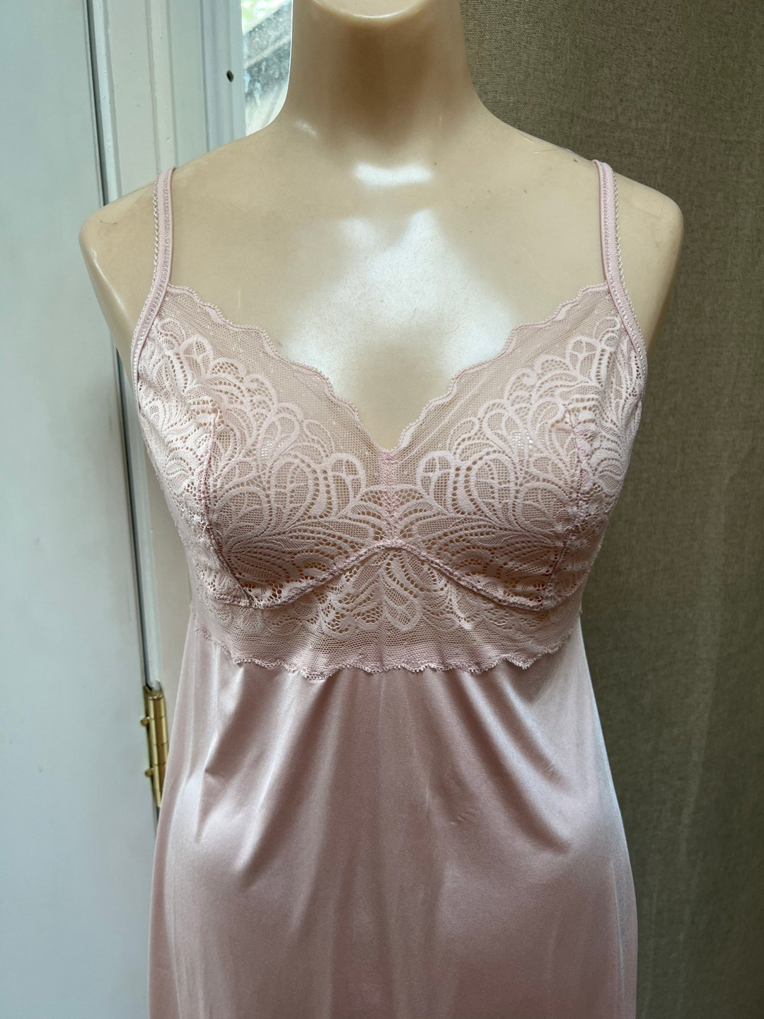 Vintage Nude Tone Nylon Spandex Bra Slip M, Skin Tone Bra Slip M