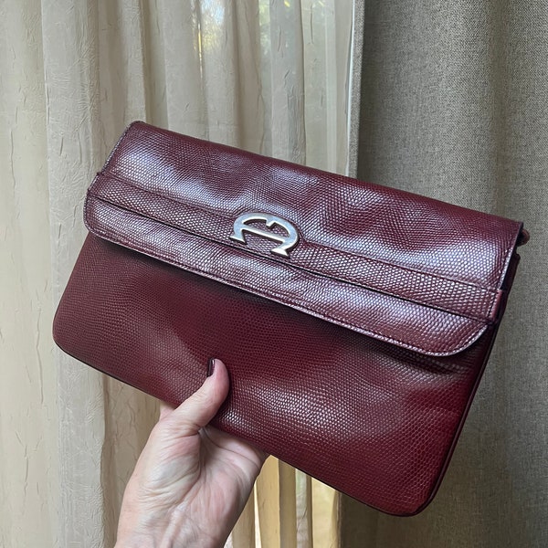 Vintage burgundy pebbled leather Etienne Aigner shoulder bag, Aigner maroon shoulder or clutch bag, east/west Aigner dark red/brown purse