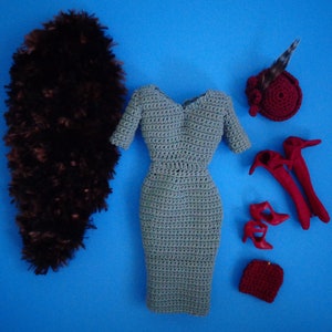 Crochet pattern PDF for 11 1/2 fashion doll 1940s 1950s style dress, fur stole, hat, and purse image 5