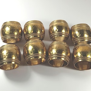 Hammered Brass Vintage Napkin Rings - Set of 8 - Retro Table Decor