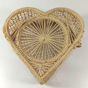 Vintage Hand Woven, Colombian Iraca Palm, Heart Shaped, Keepsake/Trinket Basket with Latch.
