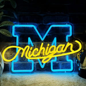 University of Michigan Neon Sign - Hand Made Football LED Neon Signs Wall City Name Man Cave Bar Game Room Wall Sign Decor Sports Fan Gift