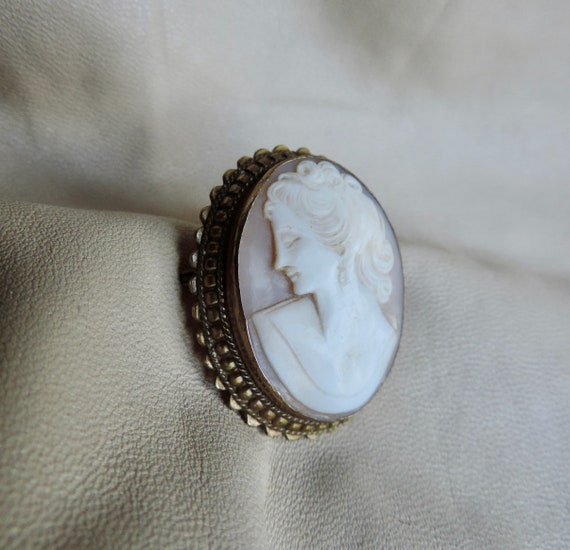 vintage cameo hand carved shell cameo pin pendant… - image 3