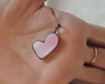 Colgante de corazón vintage de plata de ley con incrustaciones de concha de abulón rosa