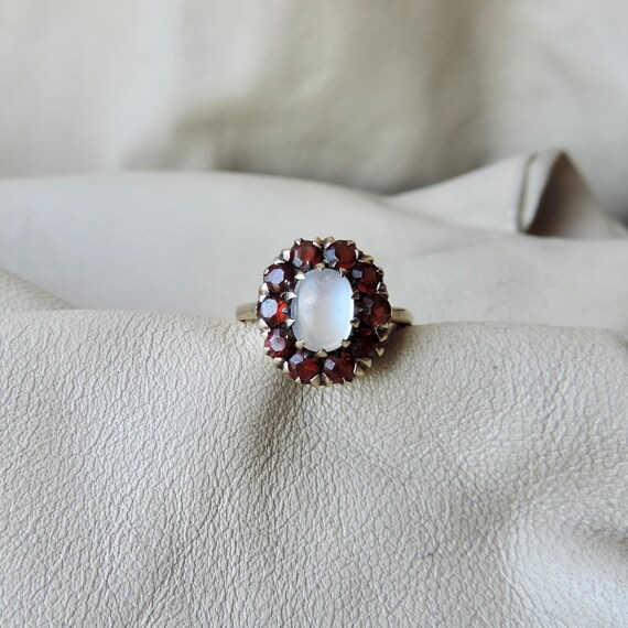 vintage ring 10k gold moonstone garnet ring 10k ye