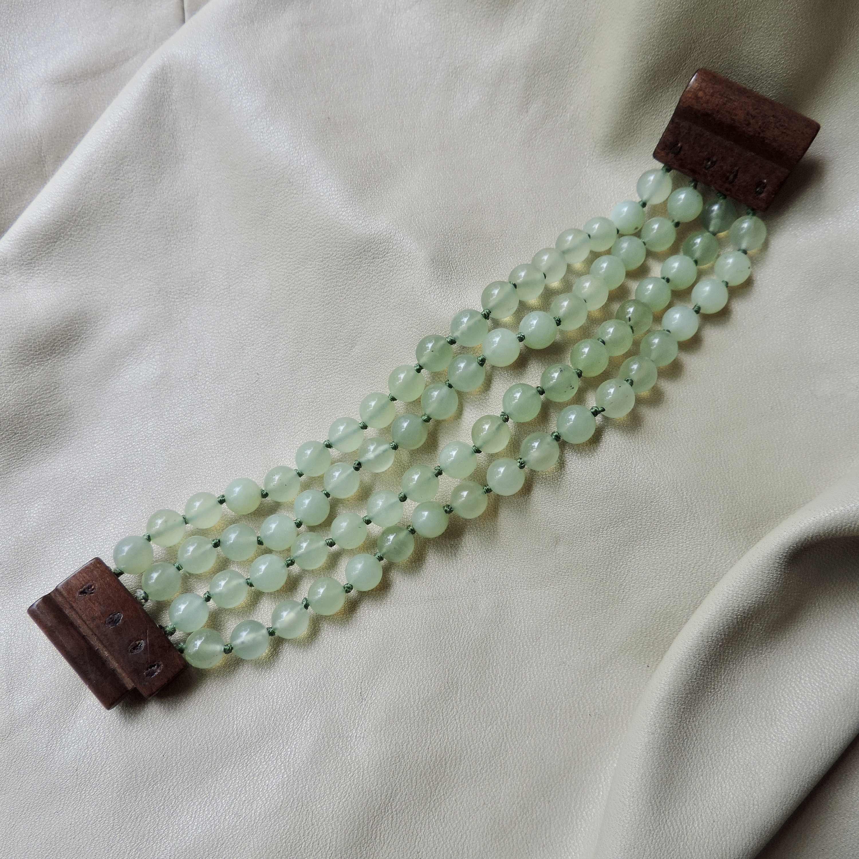 VINTAGE green stone ブレスレット Vintage Gemstone Bracelet Hand Knotted Translucent Green