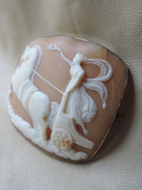 antique cameo carved shell cameo horse chariot ca… - image 9