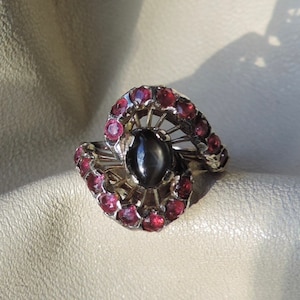 antique cocktail ring 14k gold black star sapphire ruby ring antique 14k gold ring star sapphire ring natural ruby ring 14k vintage ring