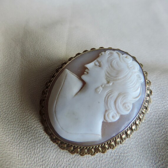 vintage cameo hand carved shell cameo pin pendant… - image 9