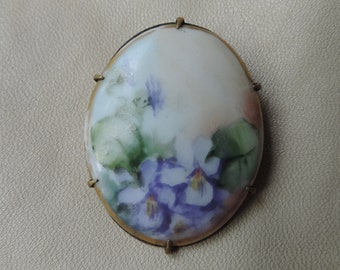 Antique Hand-Painted Violet Brooch: Art Deco Ceramic Pin