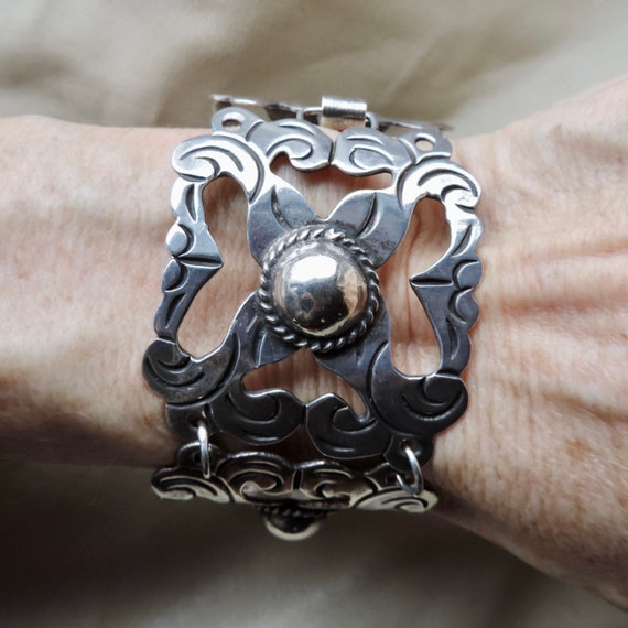 vintage sterling silver wide panel bracelet vinta… - image 3