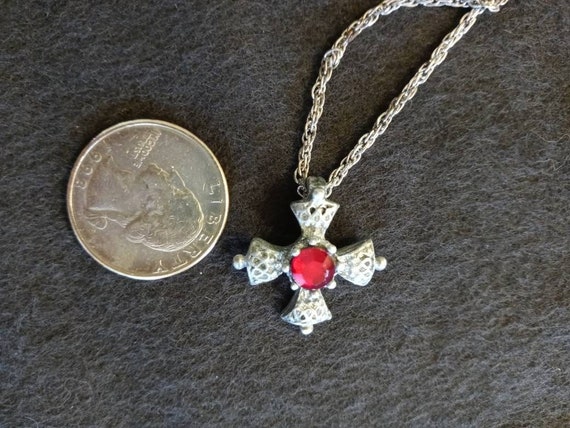 1990s Gothic/Grunge Vintage Celtic Cross Necklace - image 4