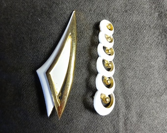 Crown TRIFARI White Enamel on Gold Tone Brooches