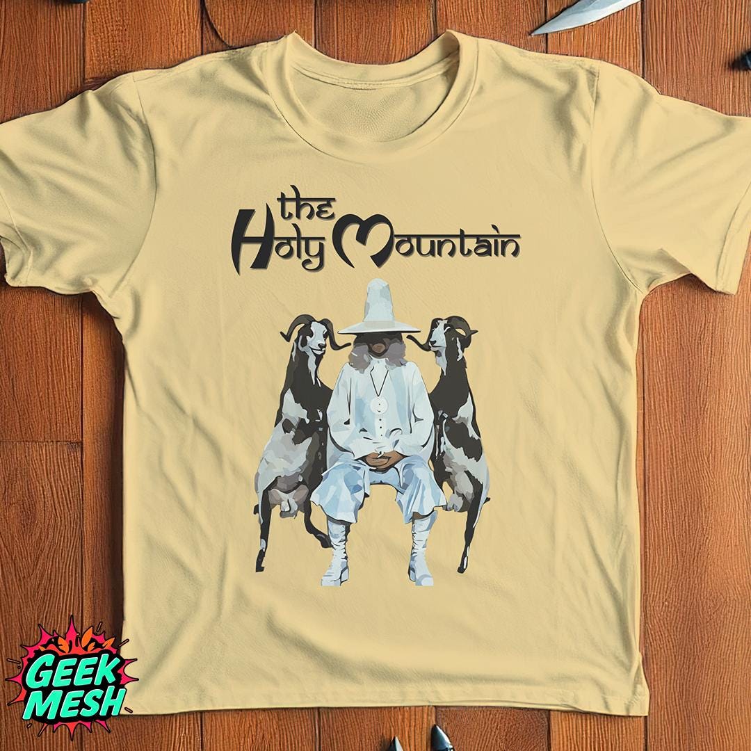 ホーリーマウンテンTシャツ - ライトサンドイエロー、カルトクラシック