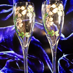 Perrier-Jouët Champagne Flutes: Elegant Floral Design, Set of 2