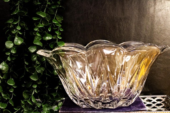Lenox Island Breeze 12" Oval Bowl Centerpiece Luxury Tableware| Elegant Table Decor + Serving Dish for Home and Events
