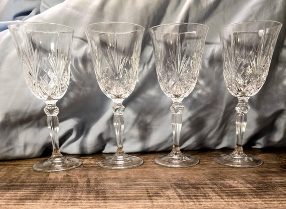 Set of 4 Royal Crystal Rock (RCR) Overture Water Goblets - (7 7/8" x 3 5/8") - Beautiful, cut crystal with no flaws