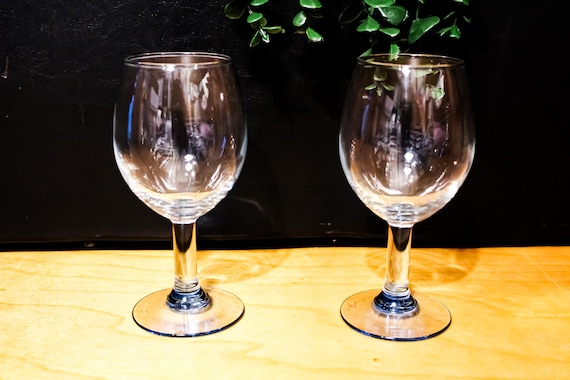 Set of 2 Light Blue Glassware Water Goblets - Elegant Drinking Glasses, 6 1/4" Vintage Style, Perfect for Parties & Home Decor