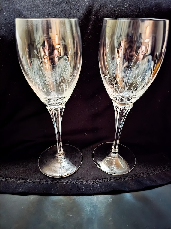 Gorham Crystal Jolie Water Goblets Set of 2 - Elegant 8.25" x 2.625" Crystal Drinkware for Home & Events