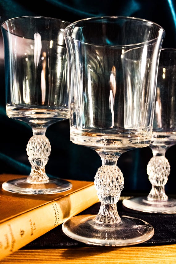 Set of 4 Heisey Glass Plantation Pressed Water Goblets - Vintage Elegant Drinkware for Entertaining & Collecting