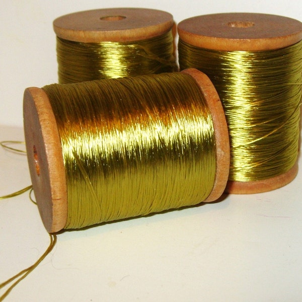 1 Holz Spule von Seide VINTAGE Stickerei Floss Lace Tatting Sewing Thread Chartreuse grün