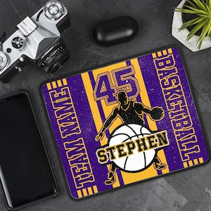 Alfombrilla de ratón de baloncesto personalizada, alfombrilla antideslizante retro personalizada, regalo para un hijo que ama el baloncesto.