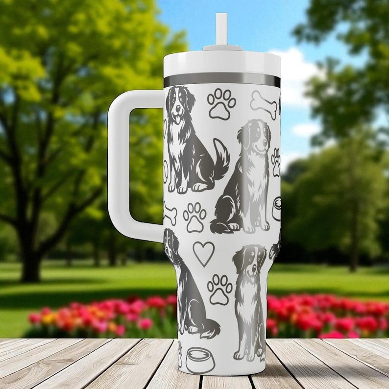 Gravierter Becher mit Berner Sennenhund – Stanley Cup 14oz 20oz 30oz 40oz – Großes Geschenk für Hundeliebhaber, individueller Reisebecher für Haustiere Bild 7