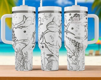 Gepersonaliseerde drinkbeker voor oceaanliefhebbers – Cadeau met gravure, zeethema, strandvibe, blauwe beker van 1,2 liter voor hem of haar.