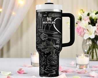 Vaso para novia – Copa Stanley de boda de 1,1 litros – Regalo nupcial con iconos de compromiso – Champán, anillos, palomas y amor