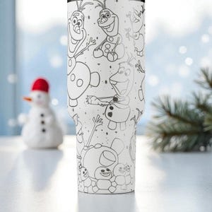 Bicchiere con pupazzo di neve inciso – Stanley Cup da 14 oz, 20 oz, 30 oz, 40 oz – Graziosa tazza invernale per bambini e appassionati di magiche storie sulla neve immagine 6