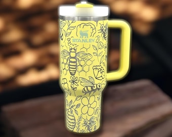 Custom Bee Tumbler - Personalized Engraved Mug with Honeybee Design | Nature Lover’s Gift with Buzzing Charm