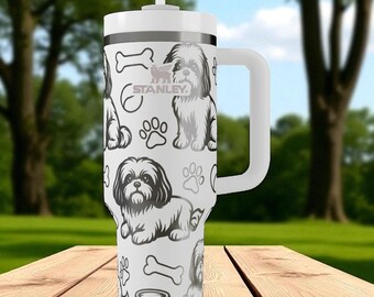 Bicchiere Shih Tzu inciso – Stanley Cup da 14 oz, 20 oz, 30 oz, 40 oz – Regalo carino per la mamma di un cane, tazza personalizzata per cuccioli