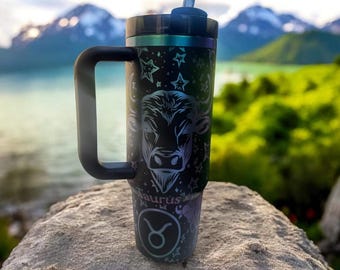 Tumbler met sterrenbeeld Stier – Stanley Flip Straw-model – Cadeau voor Stier, beker met aarde-element, astrologisch verjaardagscadeau-idee