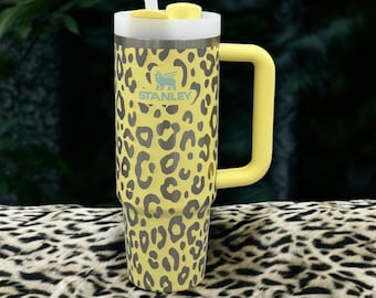 Leopard Print Stanley Tumbler with Handle – Stylish Animal Pattern Insulated Travel Mug for Cold Drinks – Perfect Gift for Wildcat Lovers