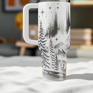 Vaso térmico Northern Lights Stanley – Taza grabada con montañas y bosques – Regalo personalizado para aventureros – 14 oz, 20 oz, 30 oz, 40 oz imagen 5