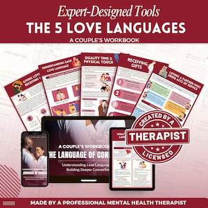 Puede incluir: Un conjunto de materiales educativos, que incluyen una tableta, un tel&eacute;fono inteligente y p&aacute;ginas impresas, con el t&iacute;tulo "THE 5 LOVE LANGUAGES". Los materiales est&aacute;n dise&ntilde;ados para parejas, con el texto "A COUPLE'S WORKBOOK" y "Understanding Love Languages". Un sello dice "CREATED BY A THERAPIST LICENSED."
