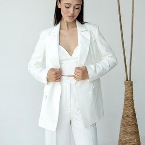 Hochzeitsanzug Frauen Weiß Standesamt | Braut Hosenanzug Set | Gefütterter Blazer mit Crop Top und Hose mit weitem Bein Weißer Frauen Anzug | Elizabeth Modell