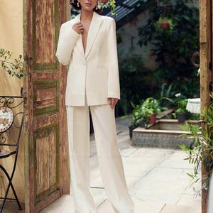 White Wedding Tuxedo Suit Set- Oversized Blazer with Wide Leg Pants for Courthouse or Elopement,  Bridal White Pantsuit for Civil Ceremony