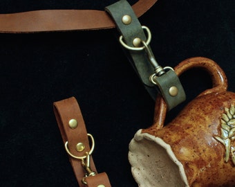 Mug Frog, tankard strap, stein/Cup Hook, mug holder, belt cup holder, real  leather, for SCA LARP Renfaire