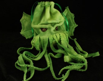 dicebag CTHULHU Ed Dice Bag- gadget bag- wristlet purse- drawstring pouch /DnD Warcraft  SciFi Convention Lovecraft - partner gift guy gift