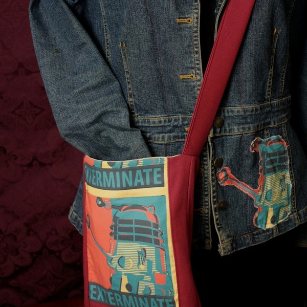 Dalek Purse Doctor Who shoulder bag EXTERMINATE! for Geek Gals - Red Retro style print   interior pocket Cross Shoulder bag