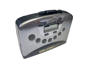 Walkman Sony WM-FX251 vintage con casete: estilo retro y sonido clásico