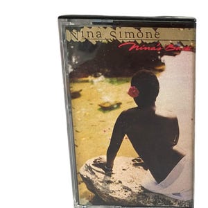 ニーナ・シモンのビンテージカセット、1980年代のオリジナルレトロアナログテープカートリッジ、アメリカの象徴的なアルバム、希少な収集品