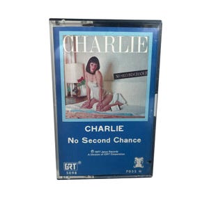 Charlie No Second Chance ヴィンテージカセット、オリジナル1977年製レトロアナログテープカートリッジ、象徴的なイギリスのアルバム、希少なコレクターズアイテム