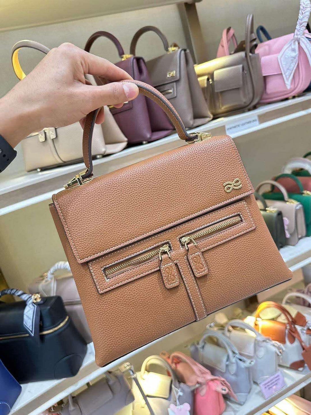 HOUSE OF LITTLE BUNNY ベージュ 合成皮革 ハンドバッグ HOUSE OF LITTLE BUNNY ベージュ 合成皮革 ハンドバッグ