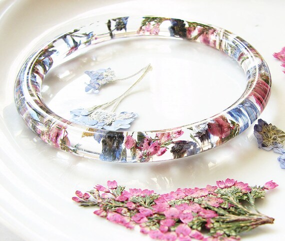 Resin Bracelet White oat /& red flowers-Real Flower Bracelet bangle-Real dried flowers flower motive jewelry-botanical bracelet