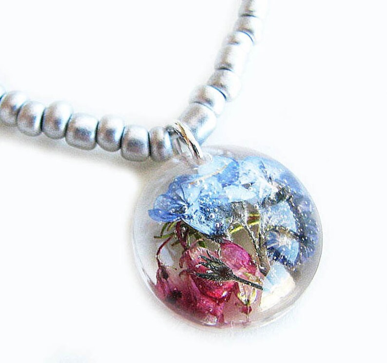 Me Not Necklace Resin Jewelry Beaded Choker Necklace Etsy
