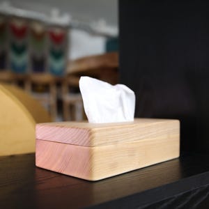 Decoupage träöverdrag för näsduksaskar: Handgjord ek och ask, köksdekor