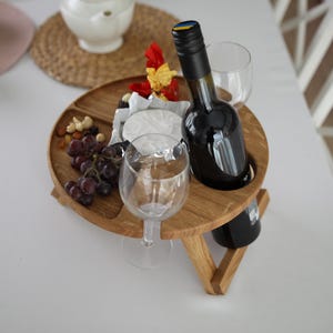 Accesorios para picnic, mesa de vino plegable, mesa de vino compacta y portátil personalizada, regalo de Navidad para amantes del vino, mesa de madera para exteriores, Black Friday