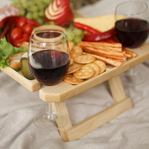 Personalized Wine Picnic Table: Handmade Oak & Ash Wood - Gift for Wine Lovers